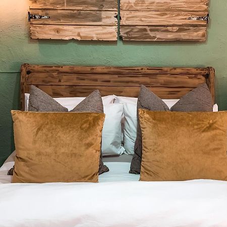 Lush Hotel Graskop Exterior photo